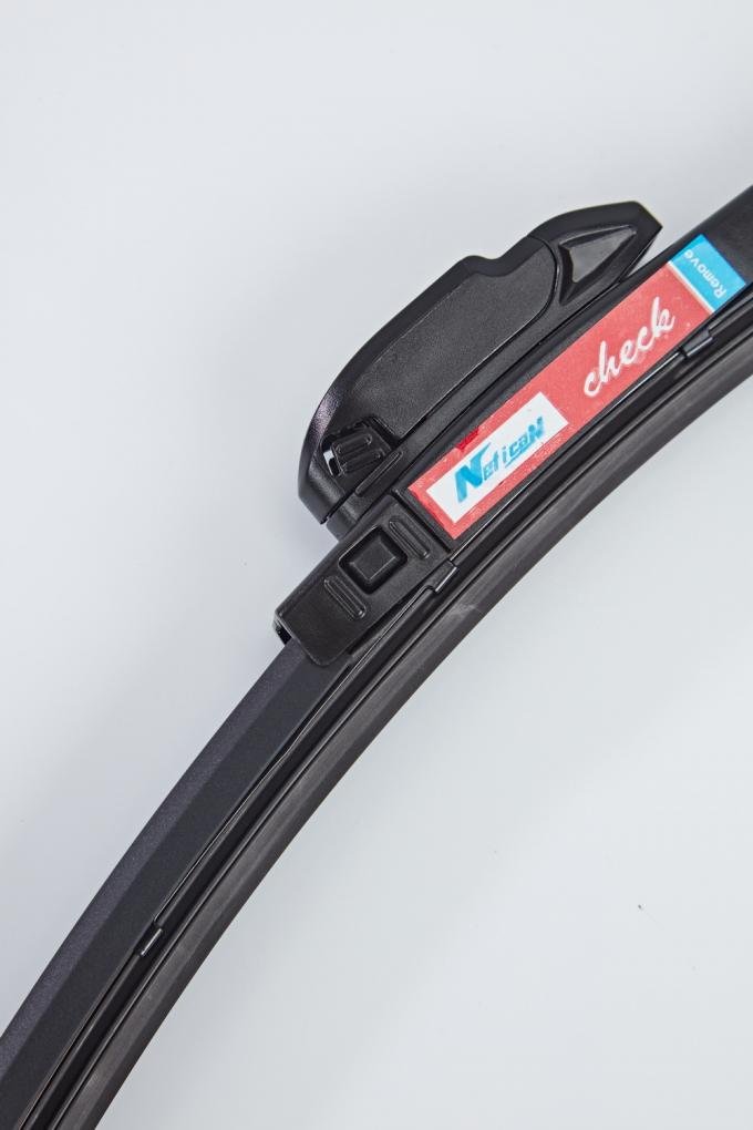 High End Car Wipers Intelligent Sensing Function and Vibration Reduction for Effortless Driving 0